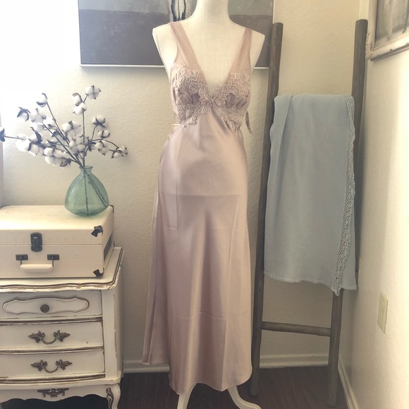 Flora Nikrooz Other - Flora chemise slip dress special edition 30 years